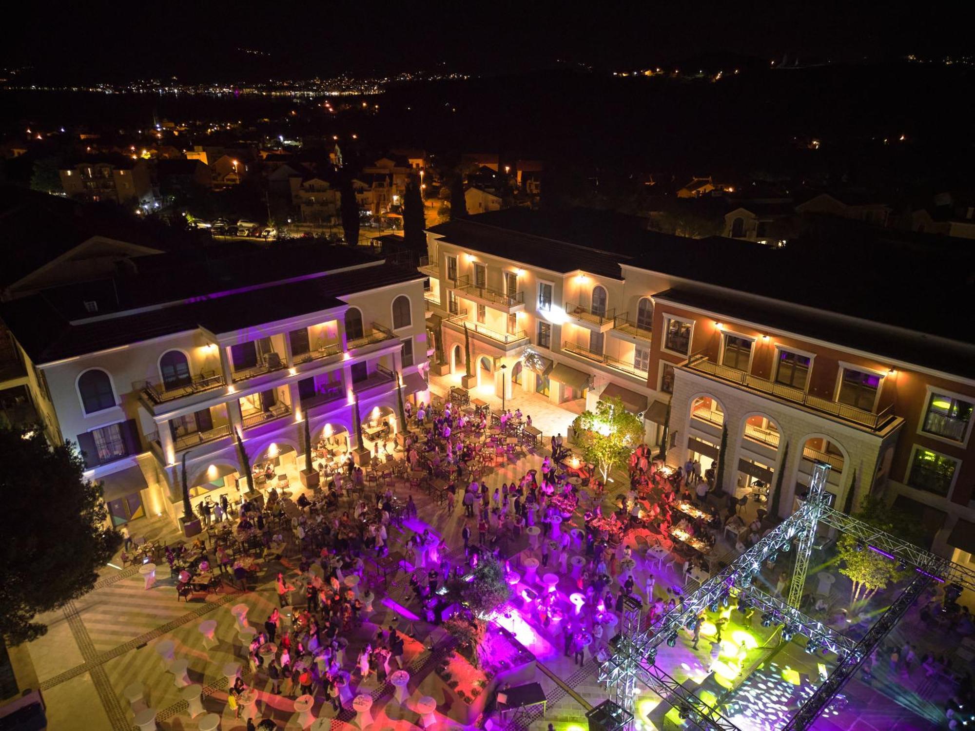 Апартаменты Lustica Bay Тиват Экстерьер фото