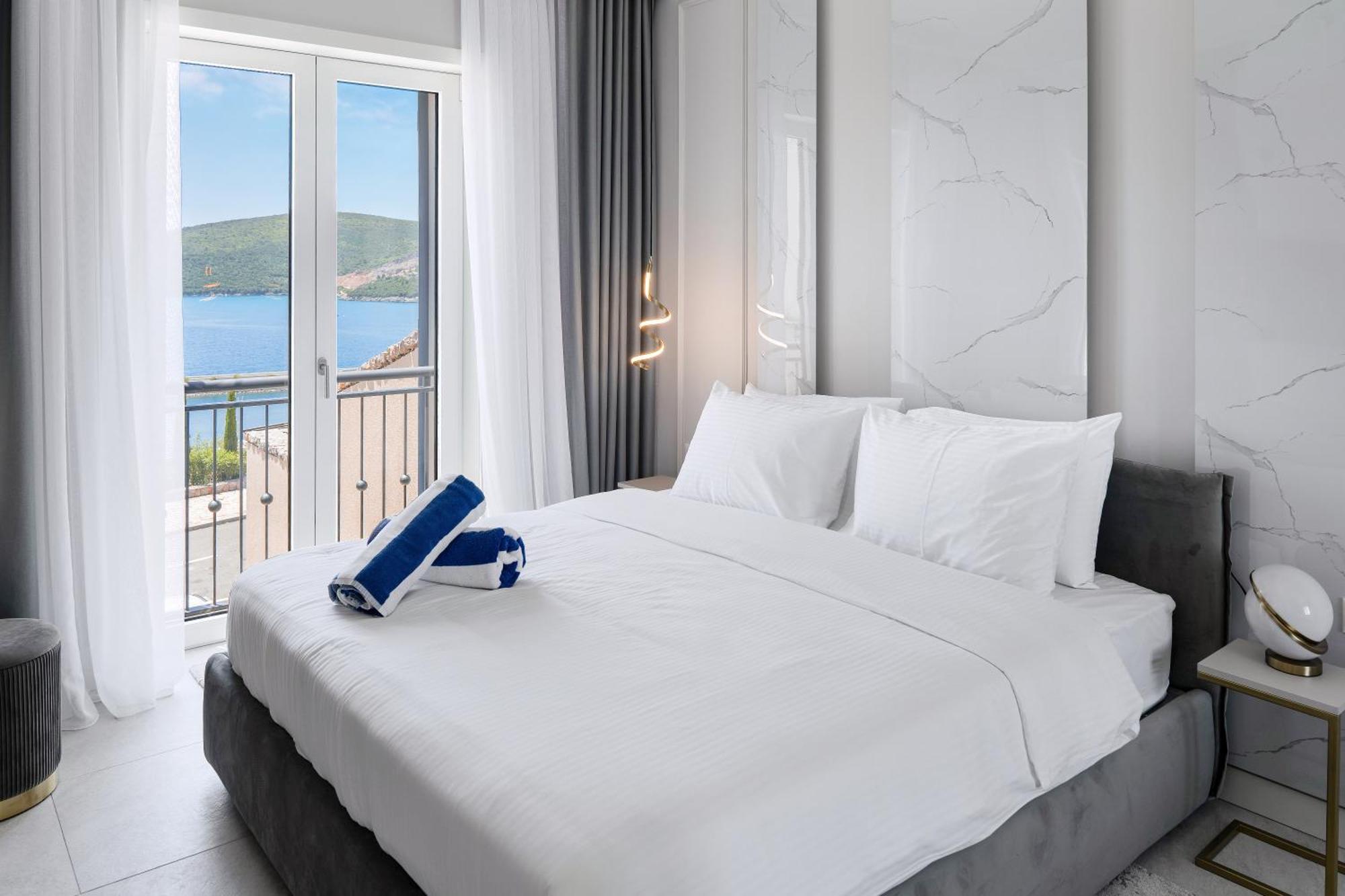 Апартаменты Lustica Bay Тиват Экстерьер фото